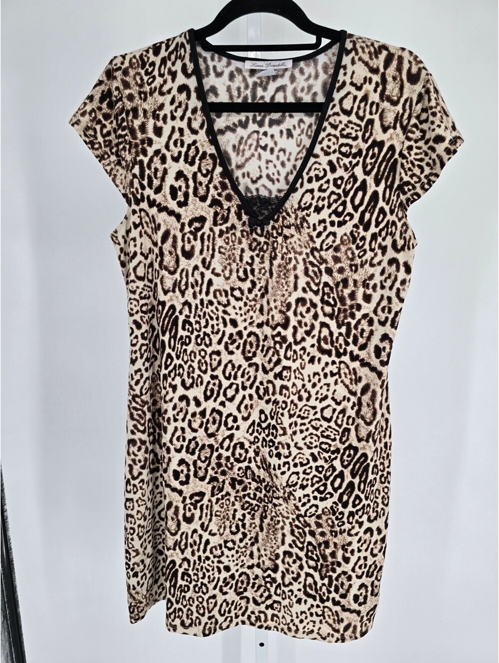 Linea Donatella Womens Sz M Knee Length Nightgown Leopard Print Short Sleeve